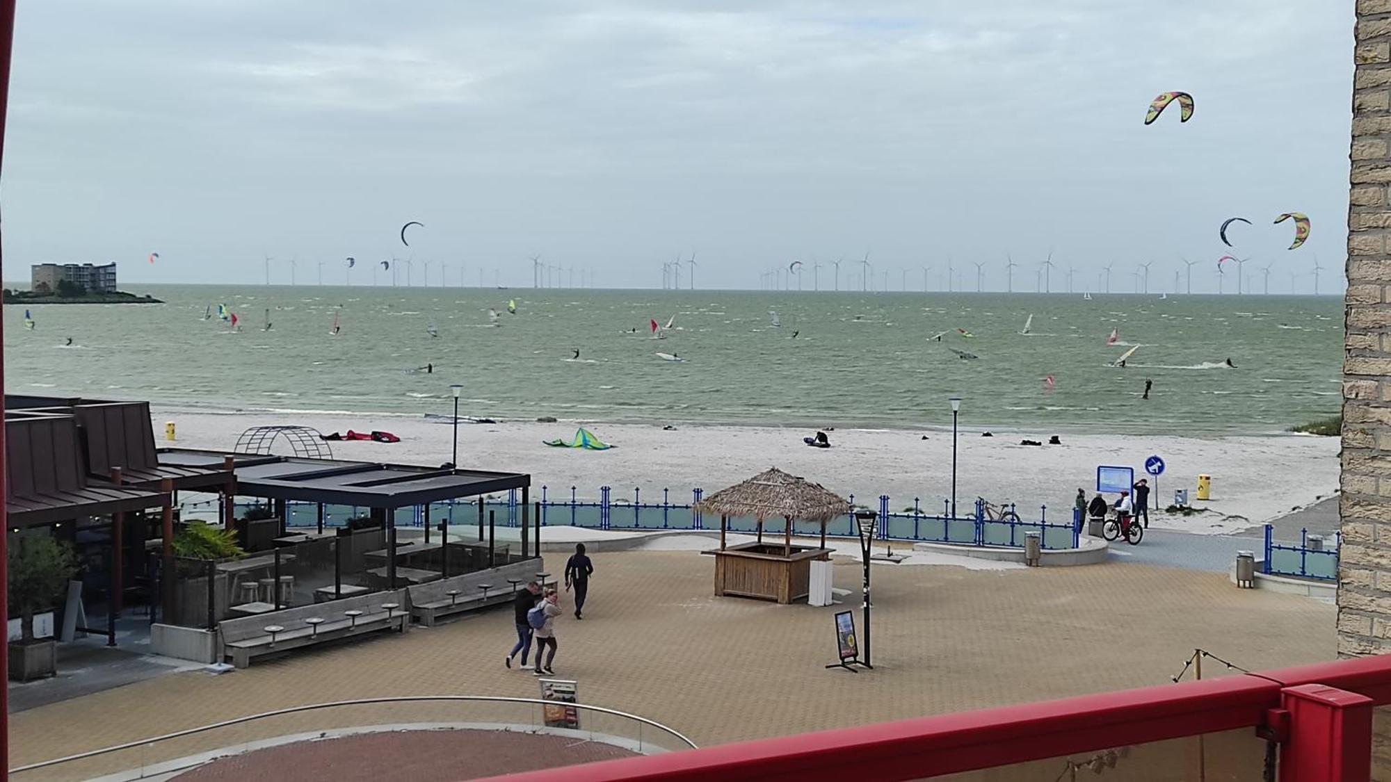 Appartement Ijsselmeer Makkum Strand Экстерьер фото