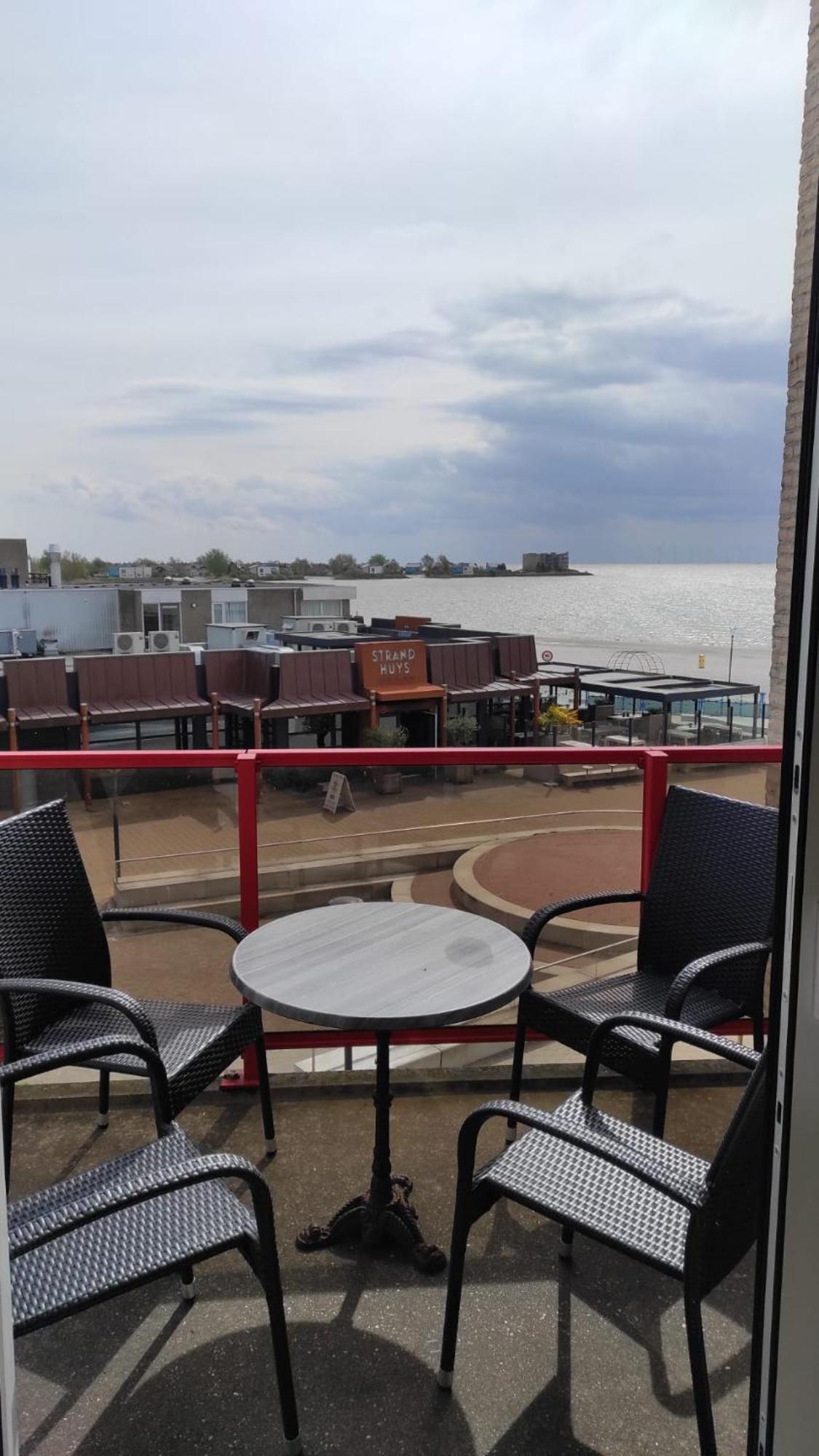 Appartement Ijsselmeer Makkum Strand Экстерьер фото